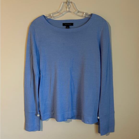 Ann Taylor Light Blue Long Sleeve Pearl Buttons Crewneck Sweater Size Small - Picture 1 of 10